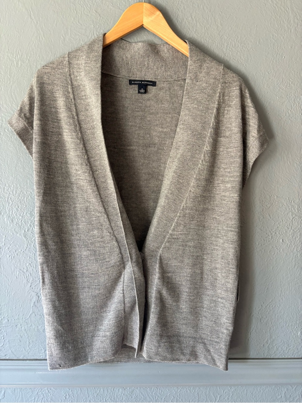 Banana Republic Wool Blend Sweater Vest Open Front Gray Small